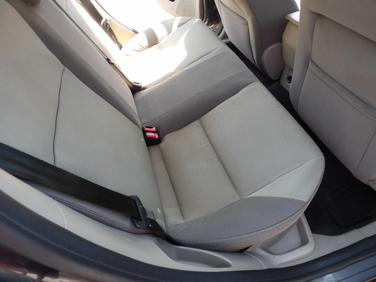 Ford Focus 4dr Sdn SE 2013
