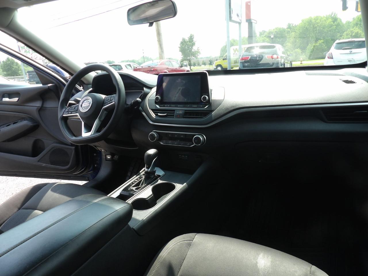 Nissan Altima 2.5 S Sedan 2020