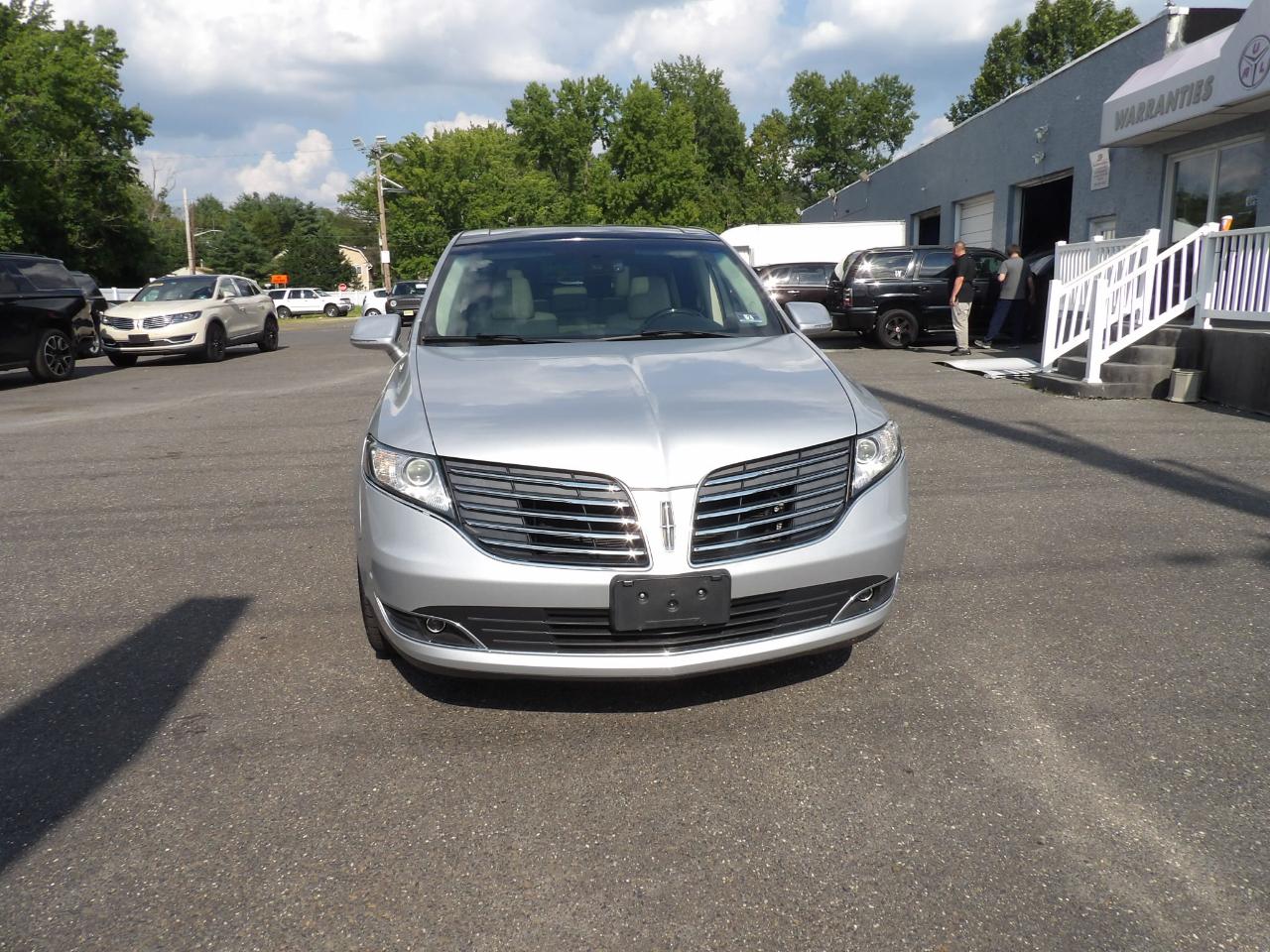 Lincoln MKT 3.5L AWD Standard 2019