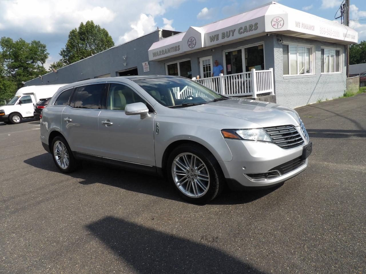 Lincoln MKT 3.5L AWD Standard 2019
