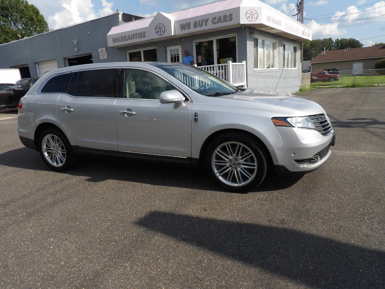 Lincoln MKT 3.5L AWD Standard 2019