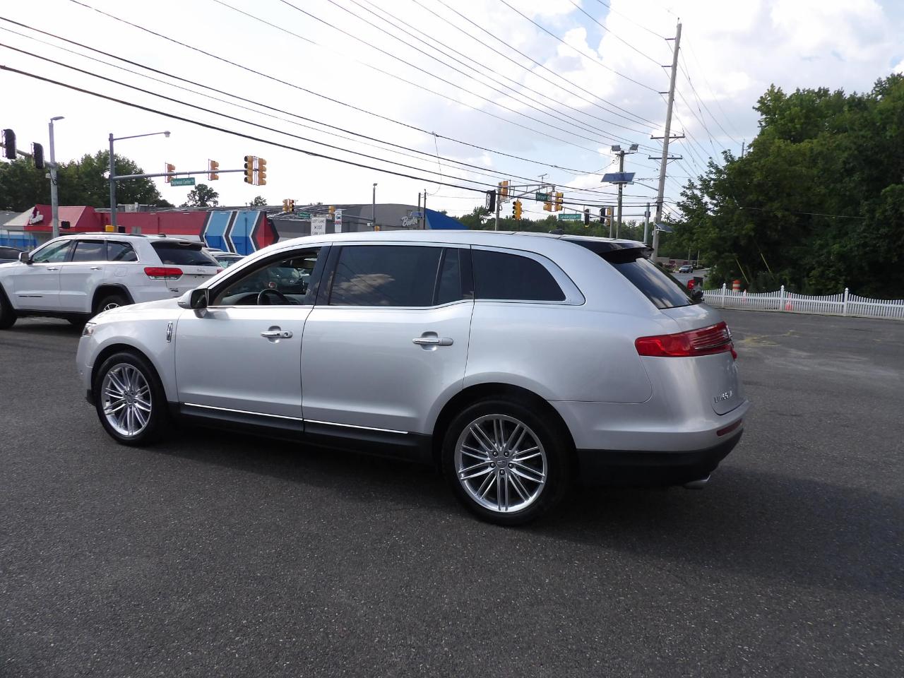 Lincoln MKT 3.5L AWD Standard 2019