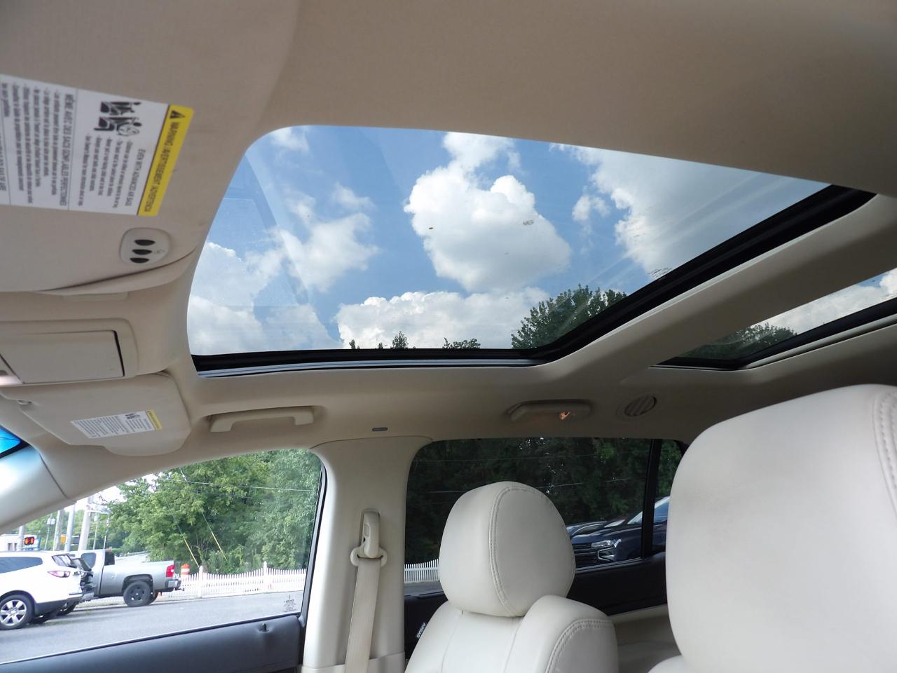 Lincoln MKT 3.5L AWD Standard 2019