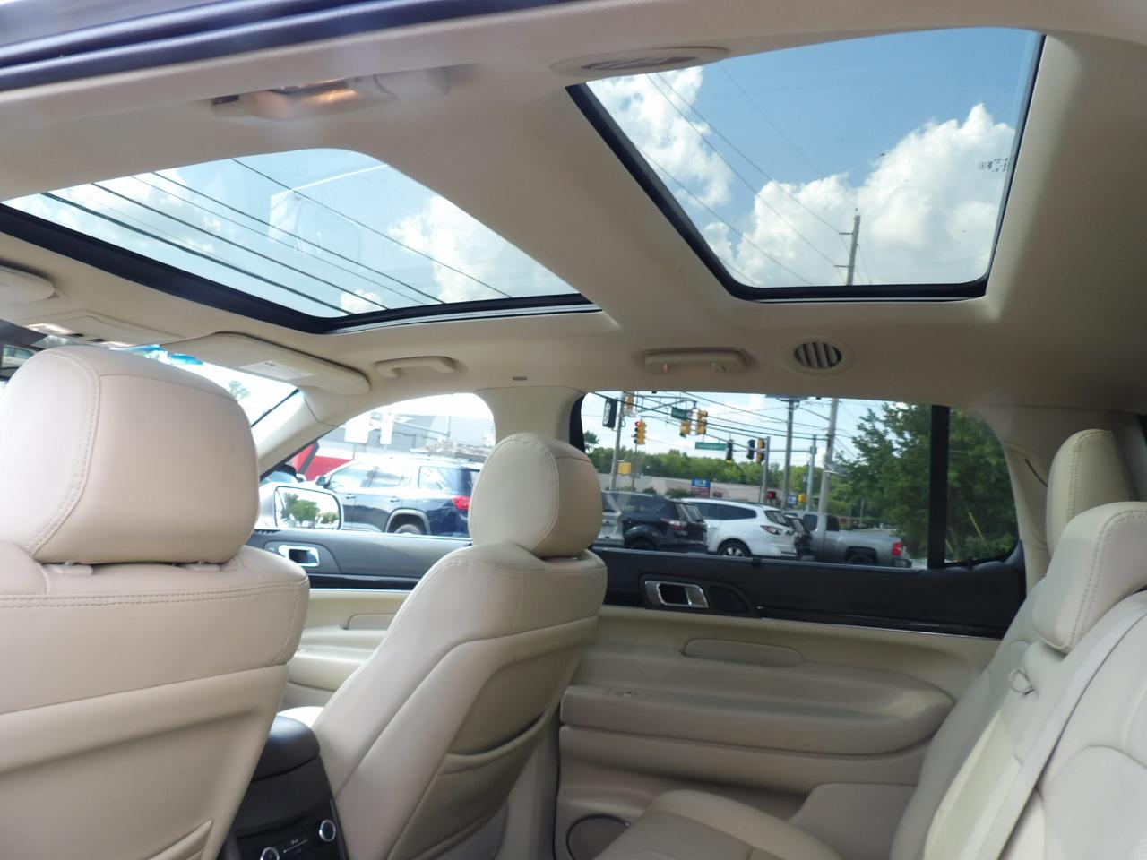 Lincoln MKT 3.5L AWD Standard 2019