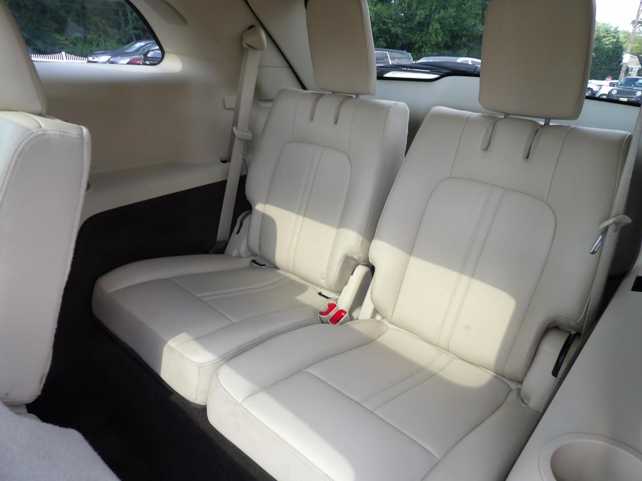 Lincoln MKT 3.5L AWD Standard 2019