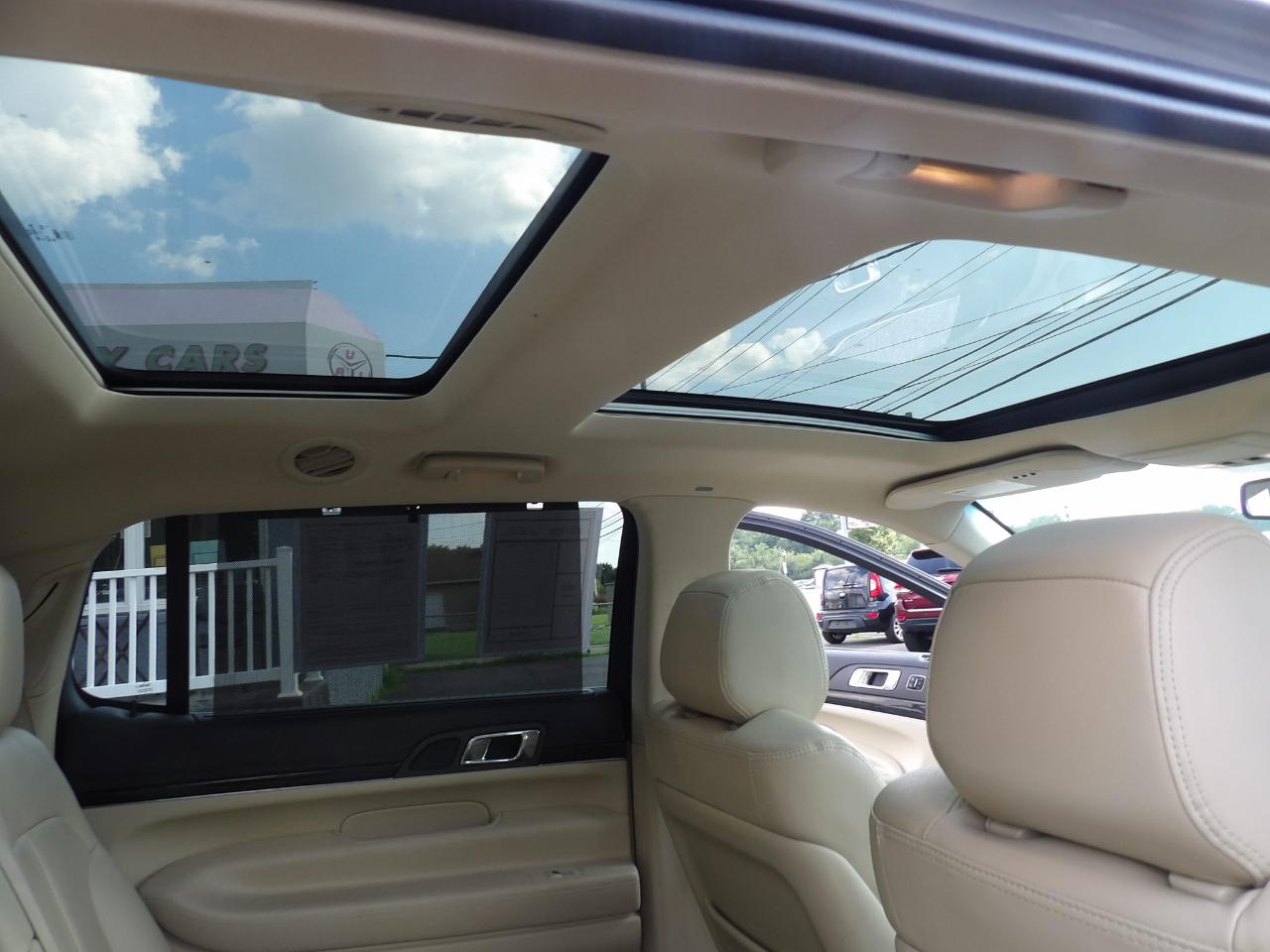 Lincoln MKT 3.5L AWD Standard 2019
