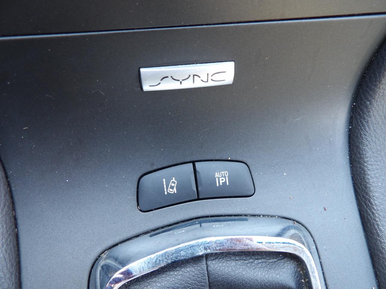 Lincoln MKT 3.5L AWD Standard 2019