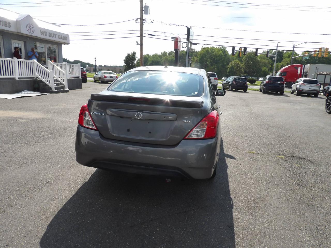 Nissan Versa Sedan SV CVT 2019