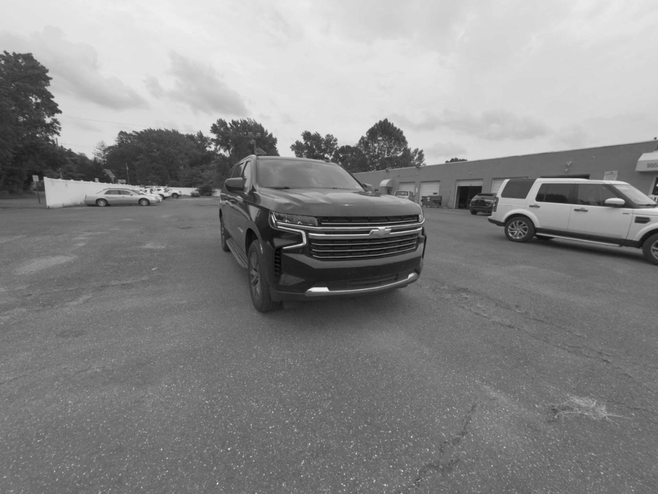 Chevrolet Suburban 4WD 4dr LT 2022