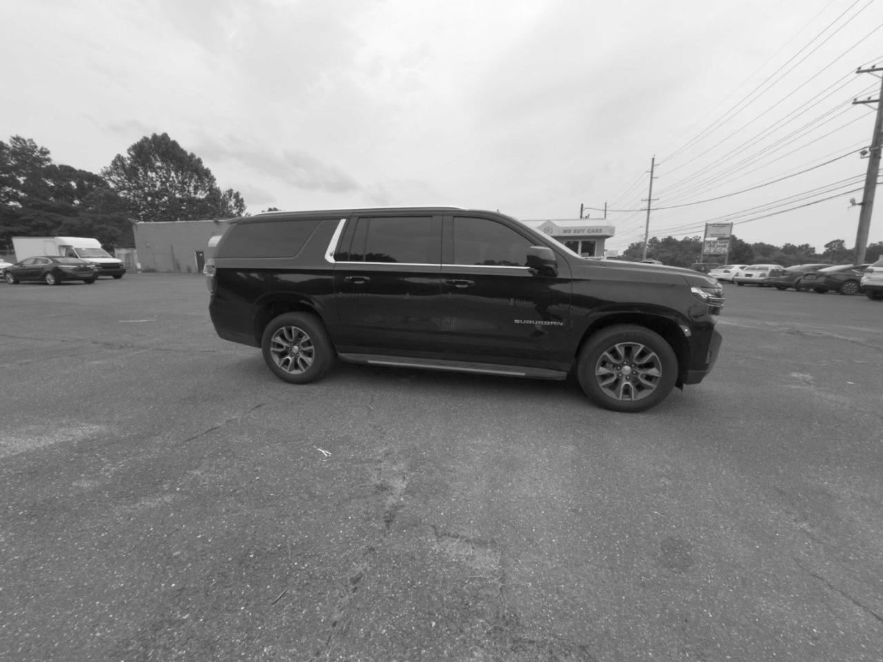Chevrolet Suburban 4WD 4dr LT 2022