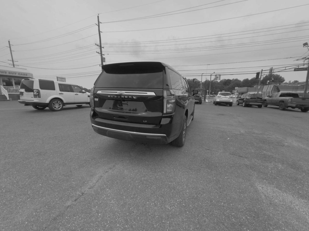 Chevrolet Suburban 4WD 4dr LT 2022
