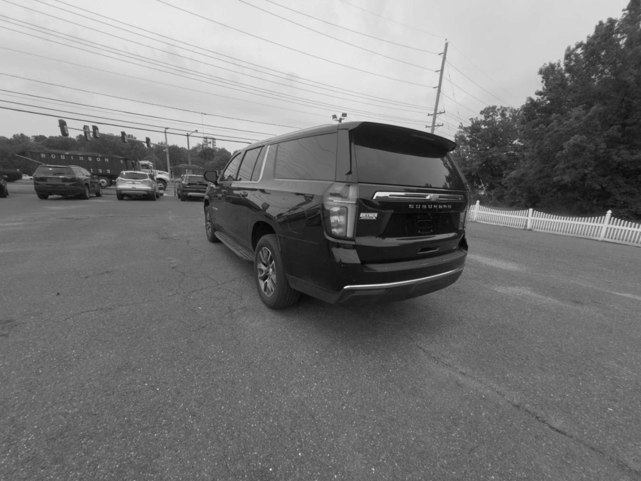 Chevrolet Suburban 4WD 4dr LT 2022