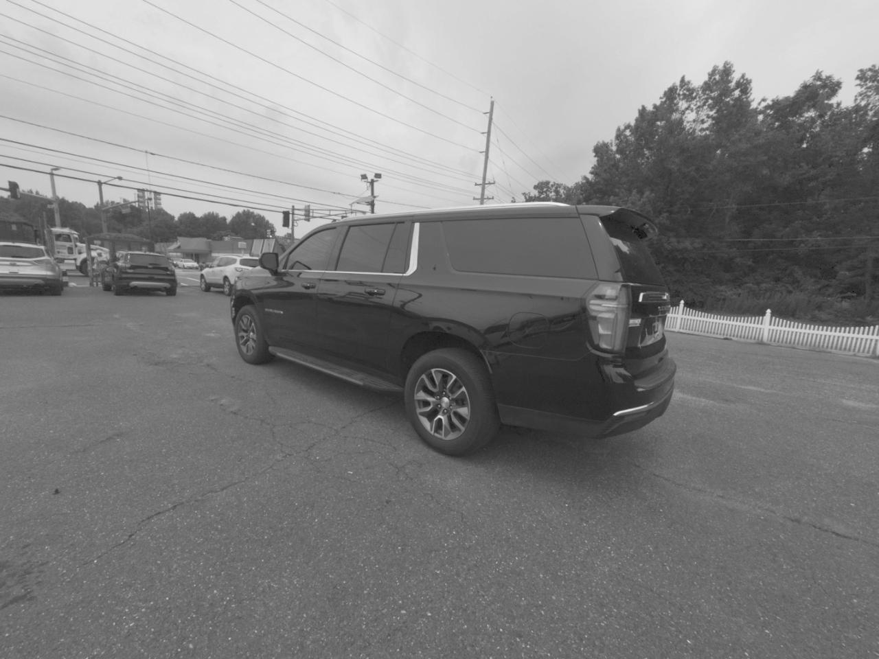 Chevrolet Suburban 4WD 4dr LT 2022