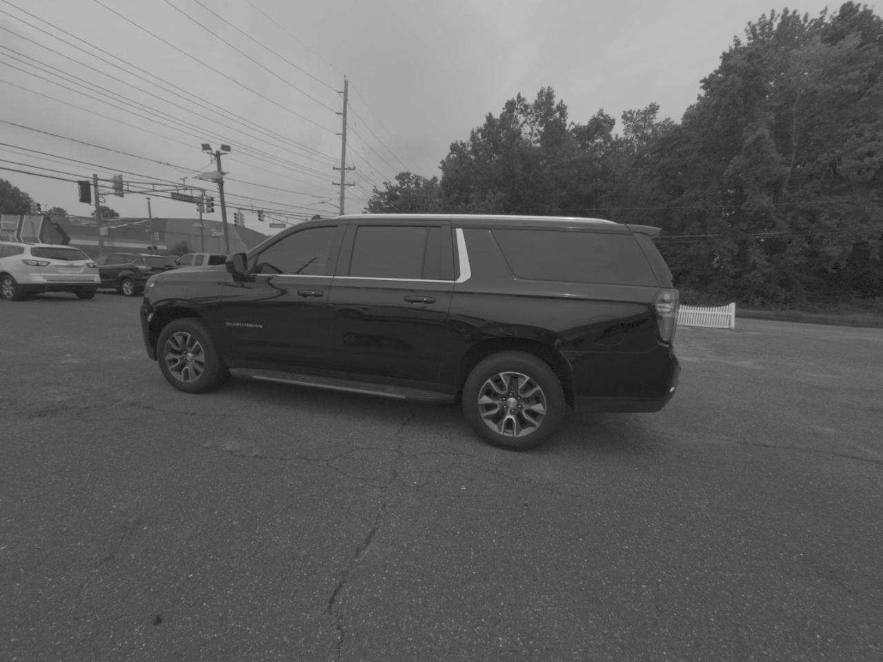 Chevrolet Suburban 4WD 4dr LT 2022