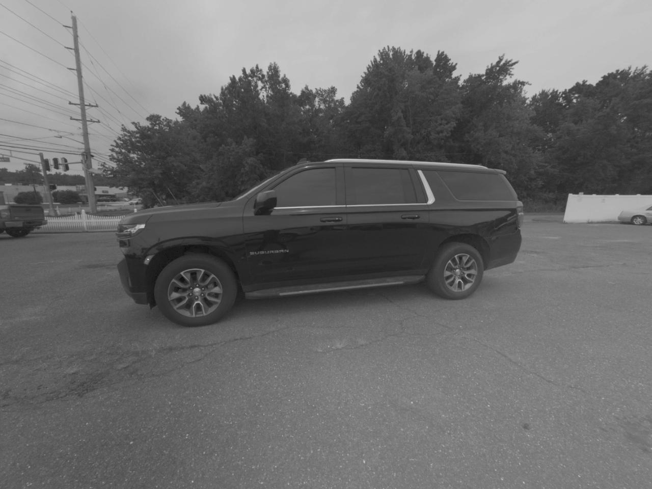 Chevrolet Suburban 4WD 4dr LT 2022