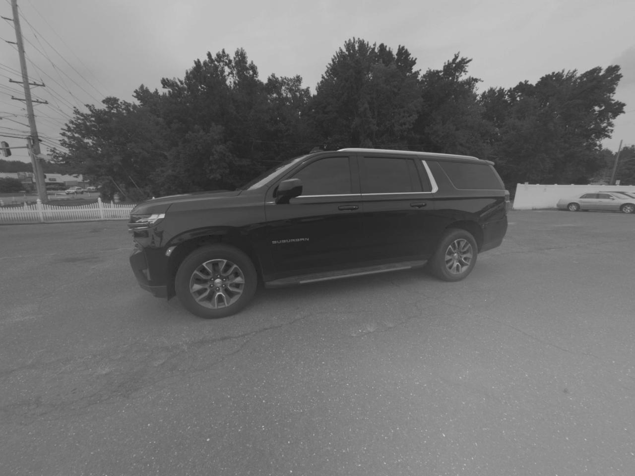 Chevrolet Suburban 4WD 4dr LT 2022