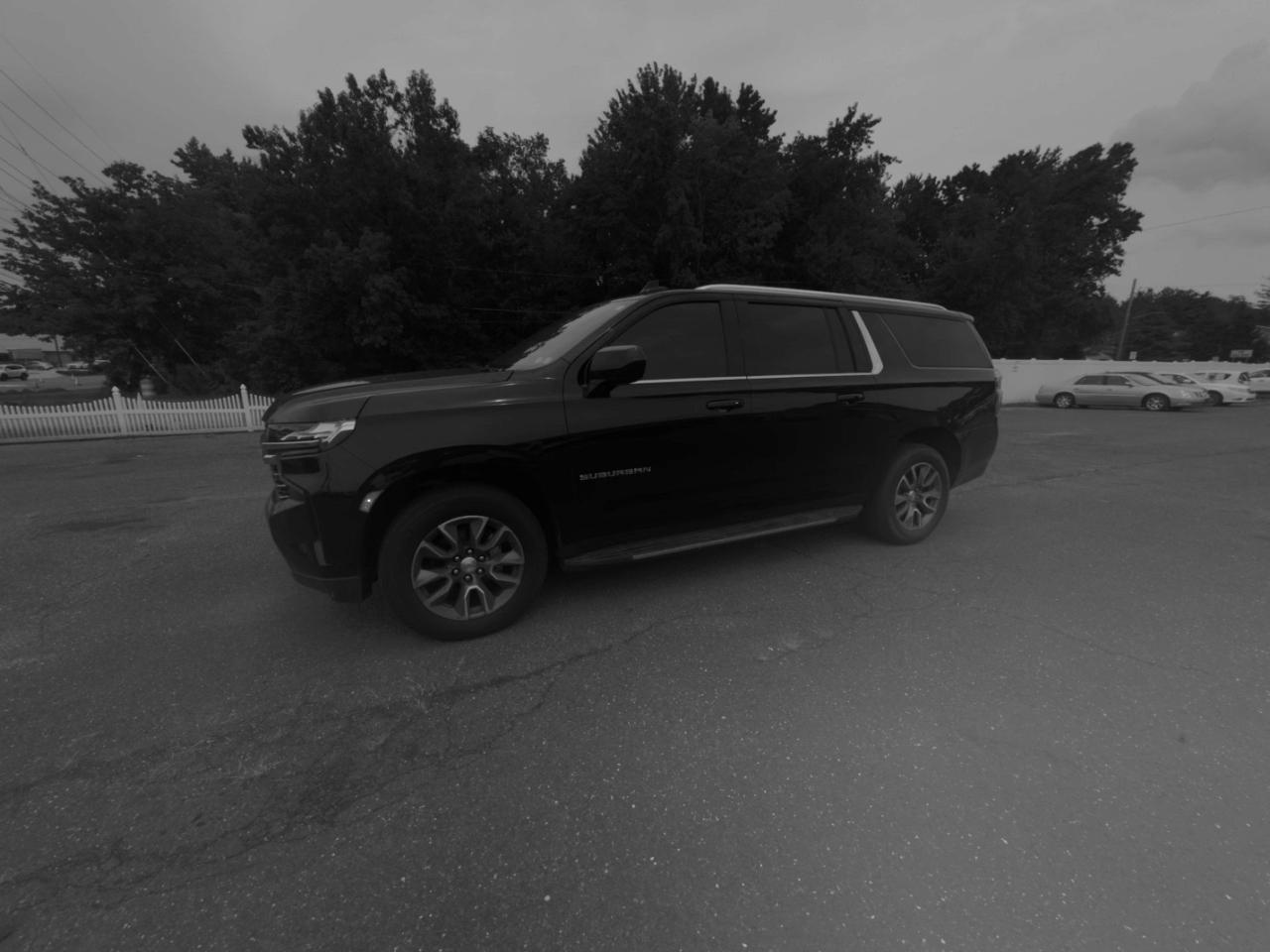 Chevrolet Suburban 4WD 4dr LT 2022