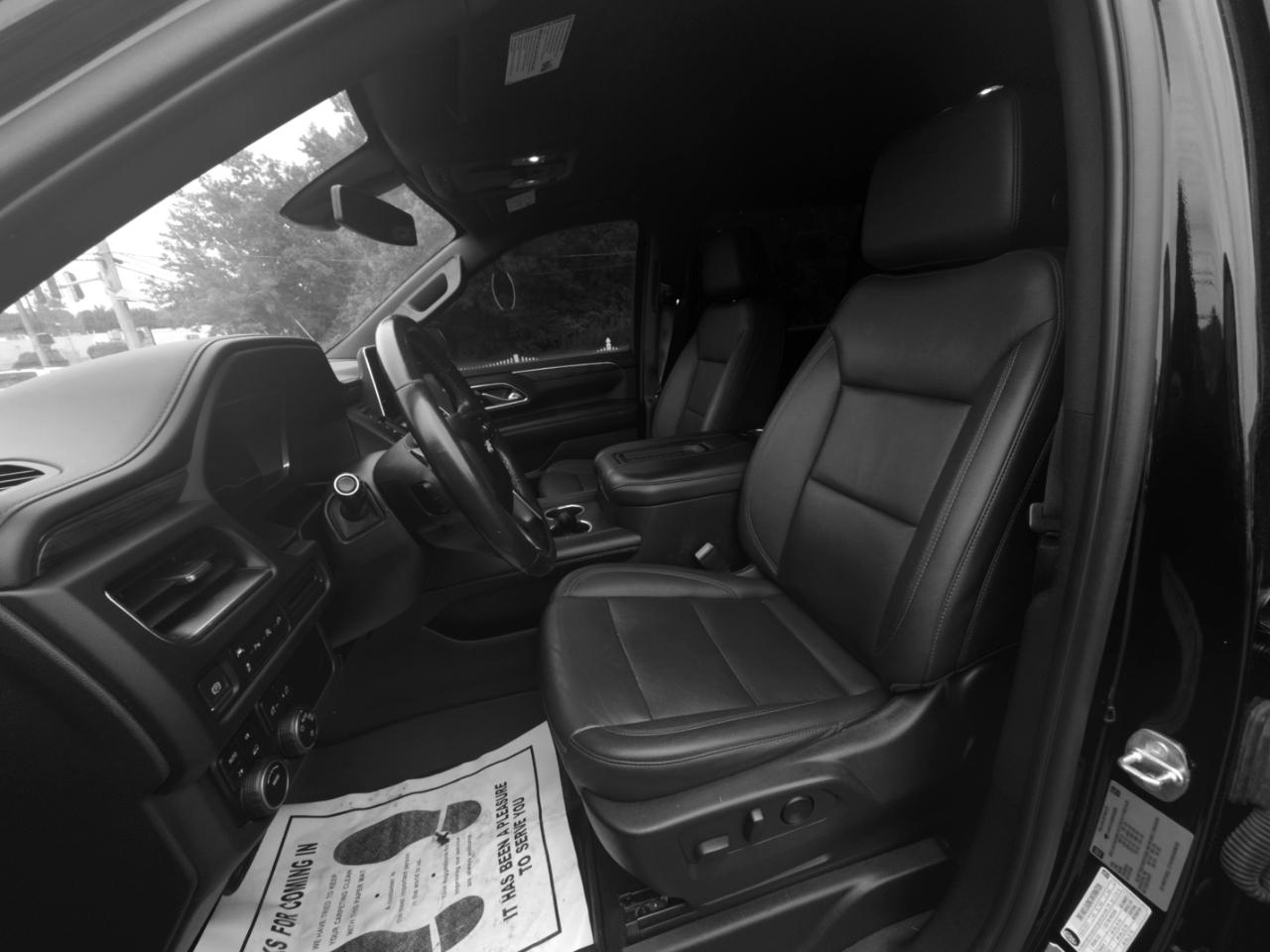 Chevrolet Suburban 4WD 4dr LT 2022