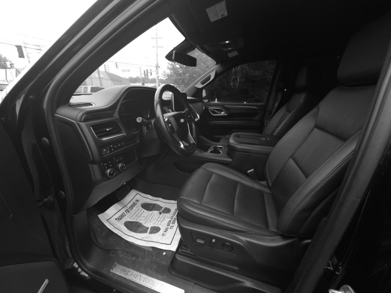 Chevrolet Suburban 4WD 4dr LT 2022