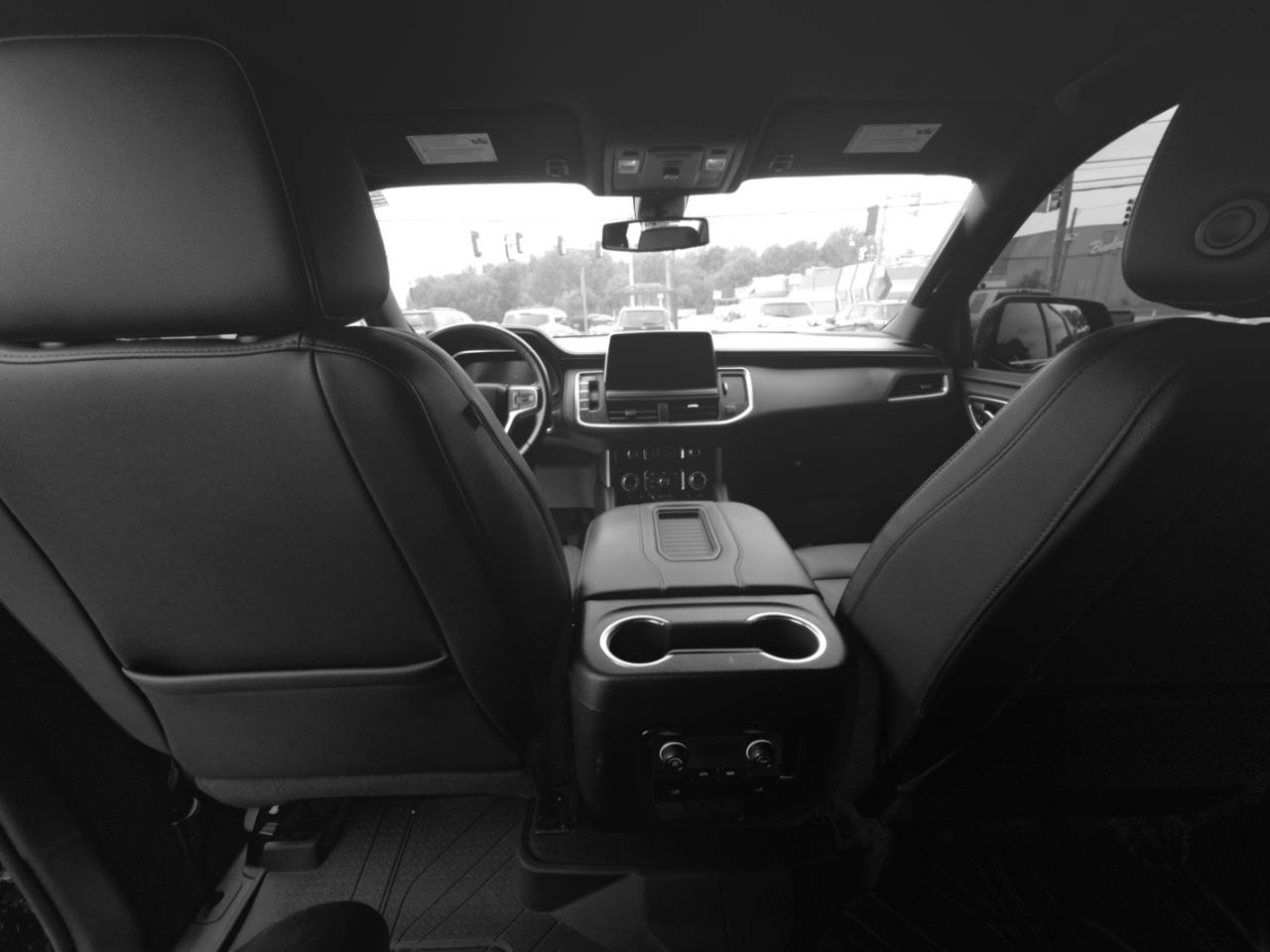 Chevrolet Suburban 4WD 4dr LT 2022
