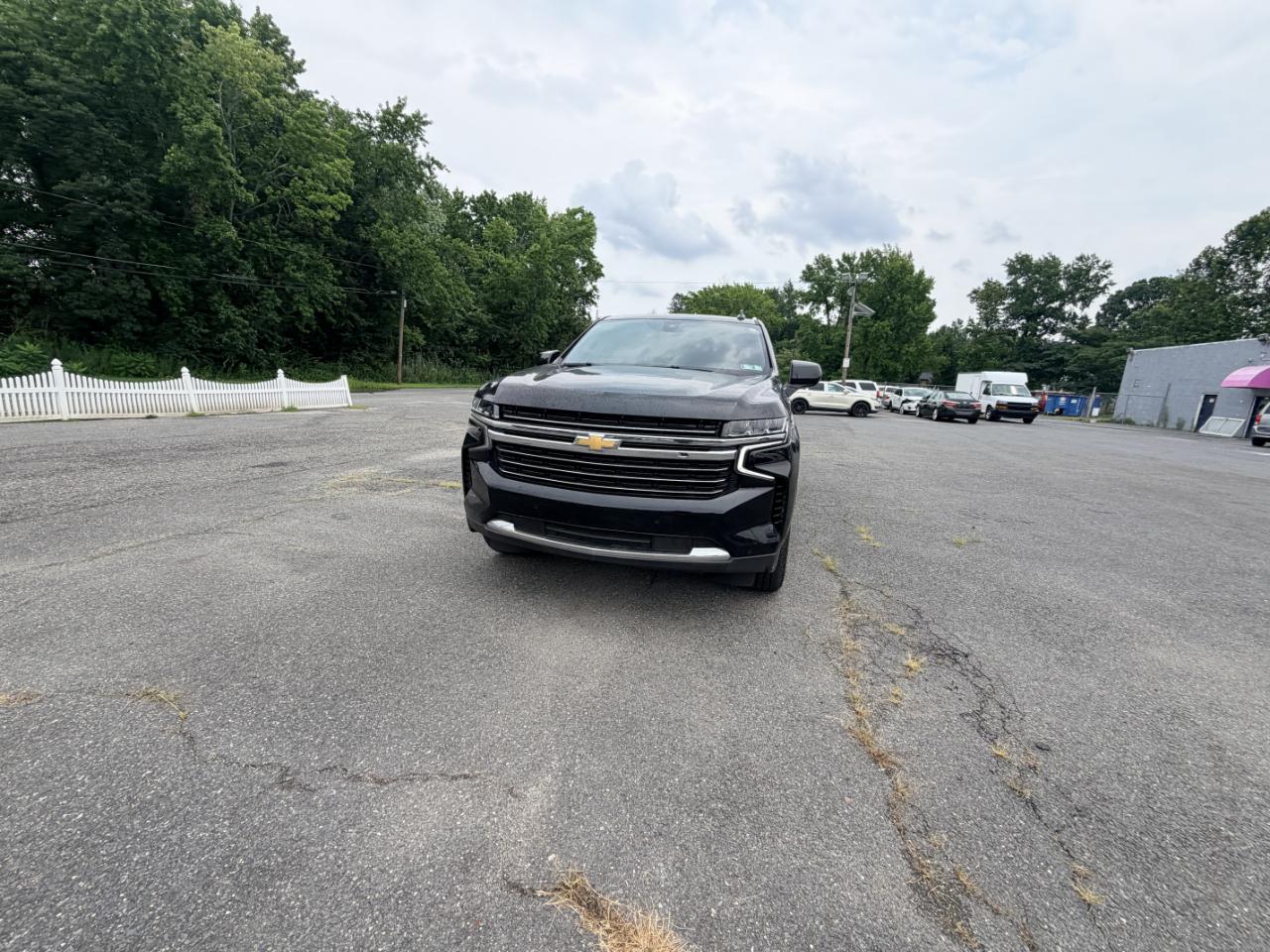Chevrolet Suburban 4WD 4dr LT 2022