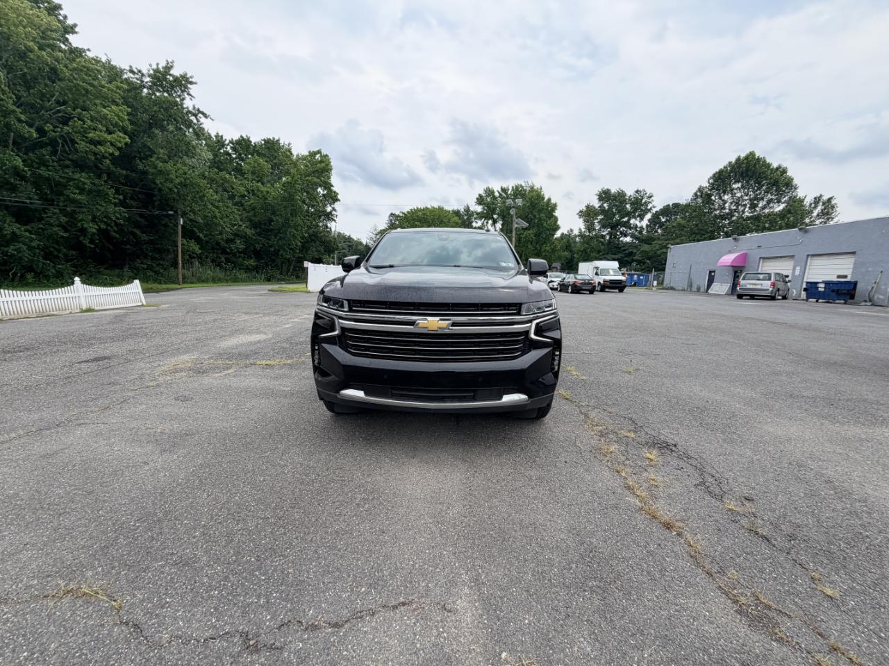 Chevrolet Suburban 4WD 4dr LT 2022