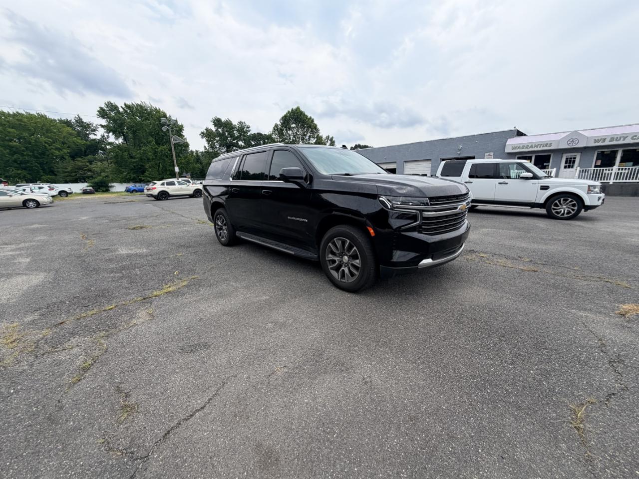 Chevrolet Suburban 4WD 4dr LT 2022