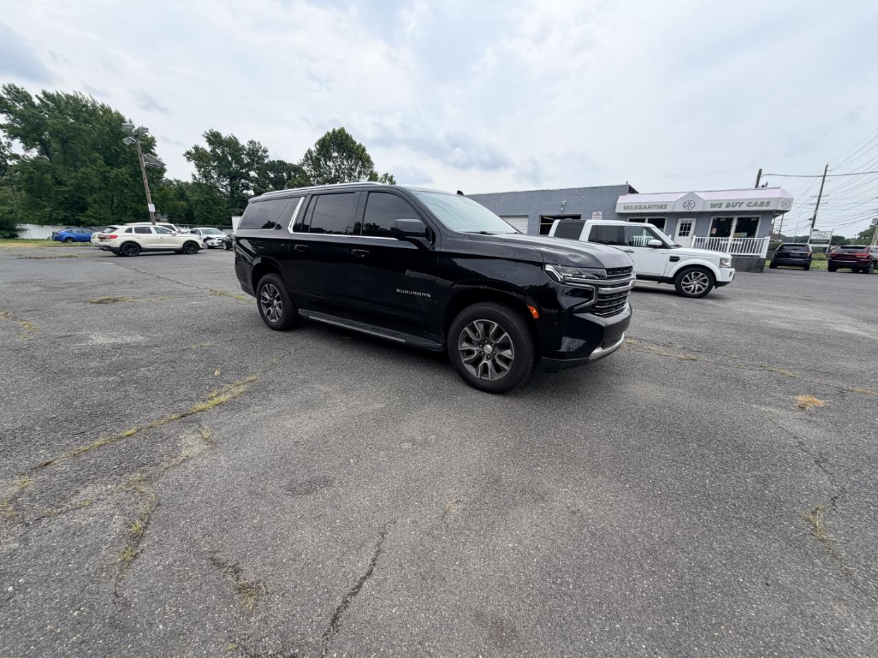 Chevrolet Suburban 4WD 4dr LT 2022