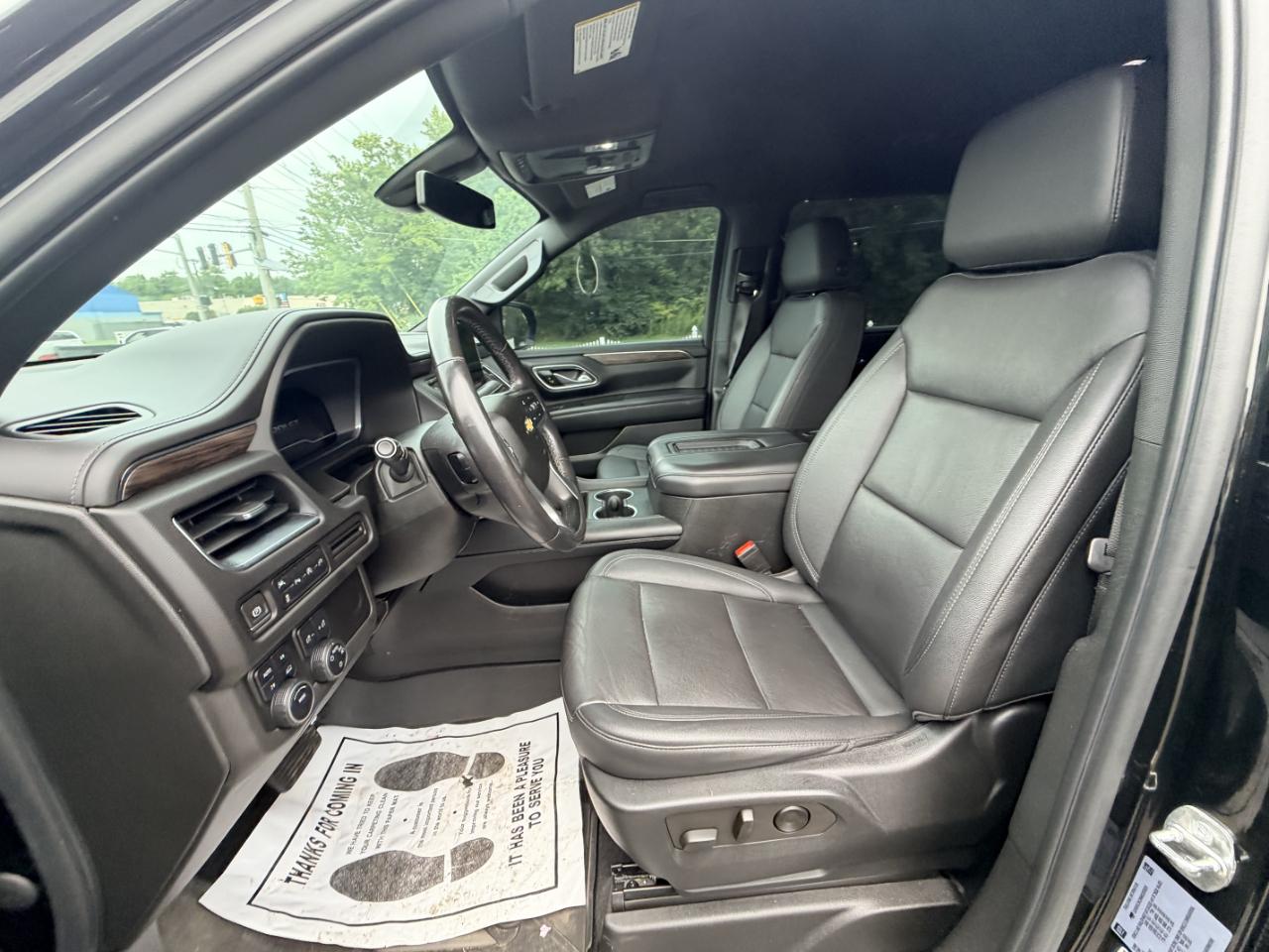 Chevrolet Suburban 4WD 4dr LT 2022