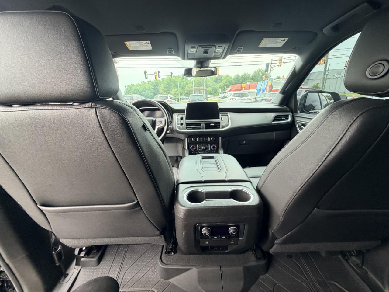 Chevrolet Suburban 4WD 4dr LT 2022