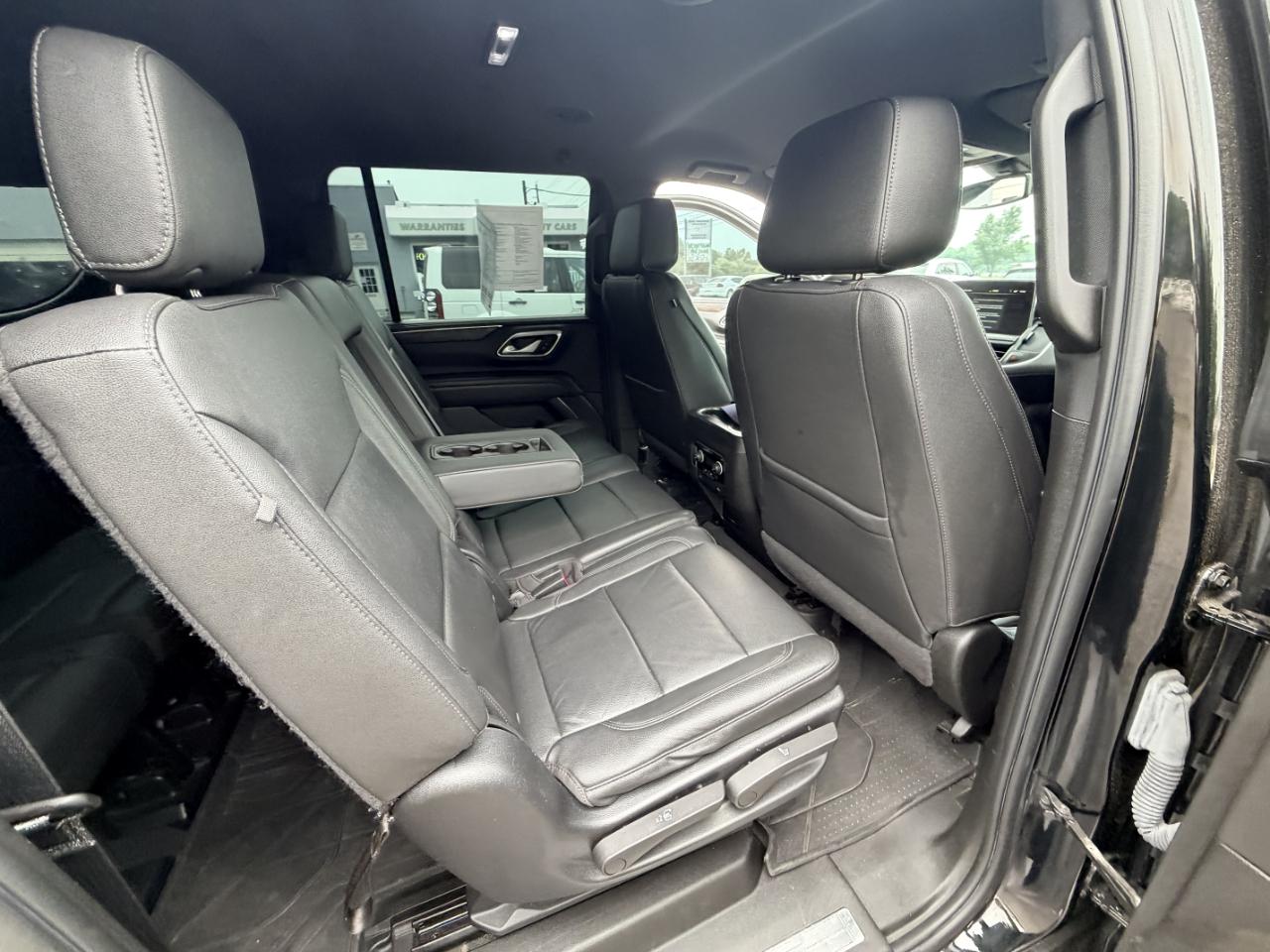 Chevrolet Suburban 4WD 4dr LT 2022
