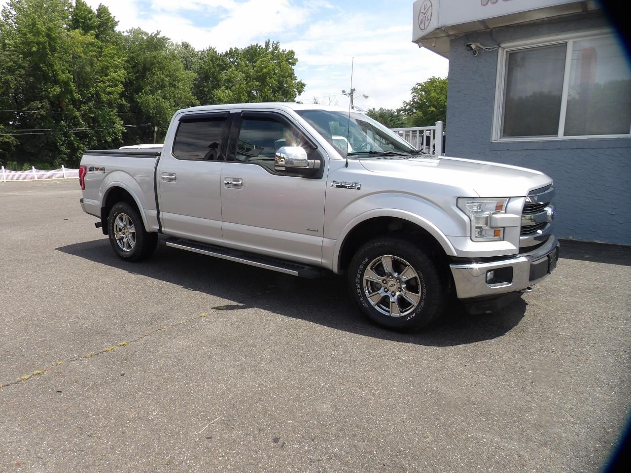 Ford F-150 4WD SuperCrew 139" Lariat 2015