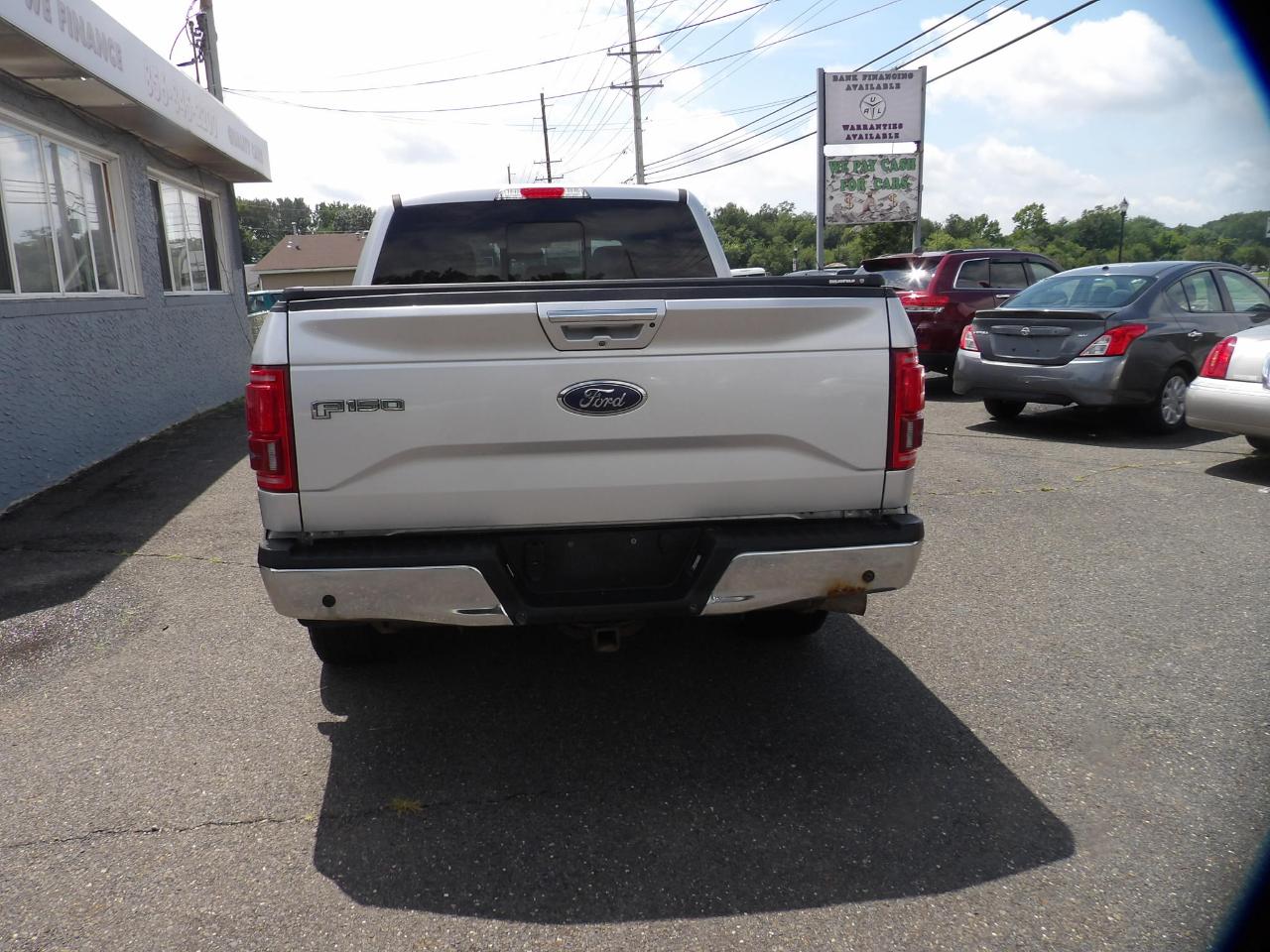 Ford F-150 4WD SuperCrew 139" Lariat 2015