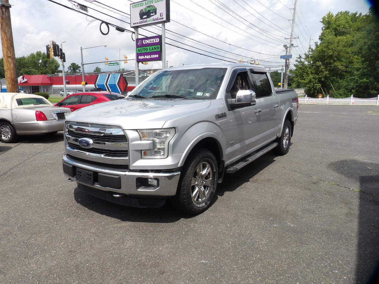 Ford F-150 4WD SuperCrew 139" Lariat 2015