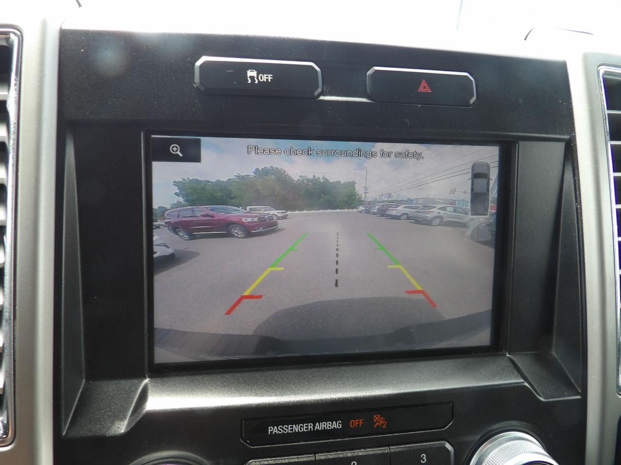 Ford F-150 4WD SuperCrew 139" Lariat 2015