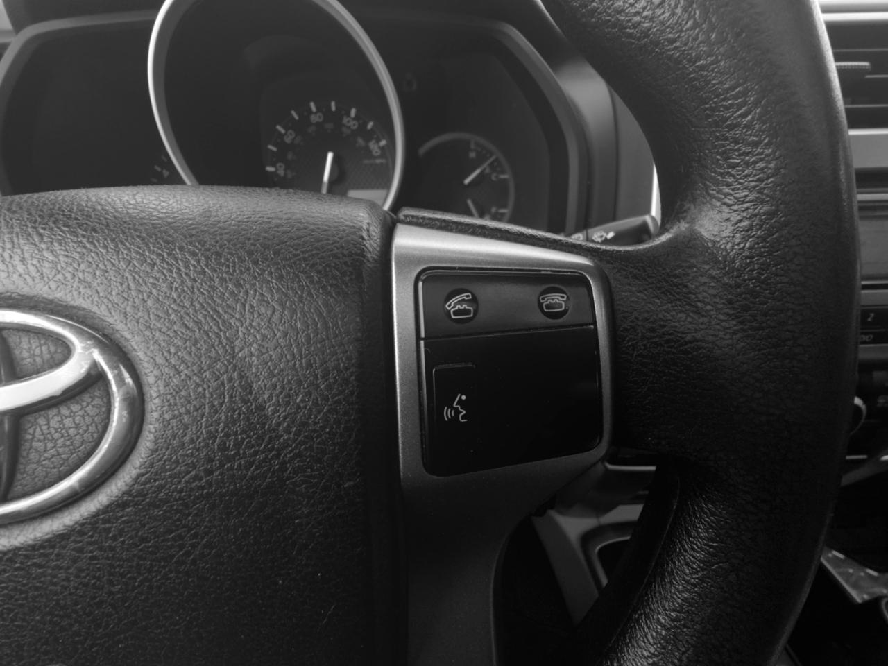 Toyota 4Runner 4WD 4dr V6 Limited (Natl) 2010