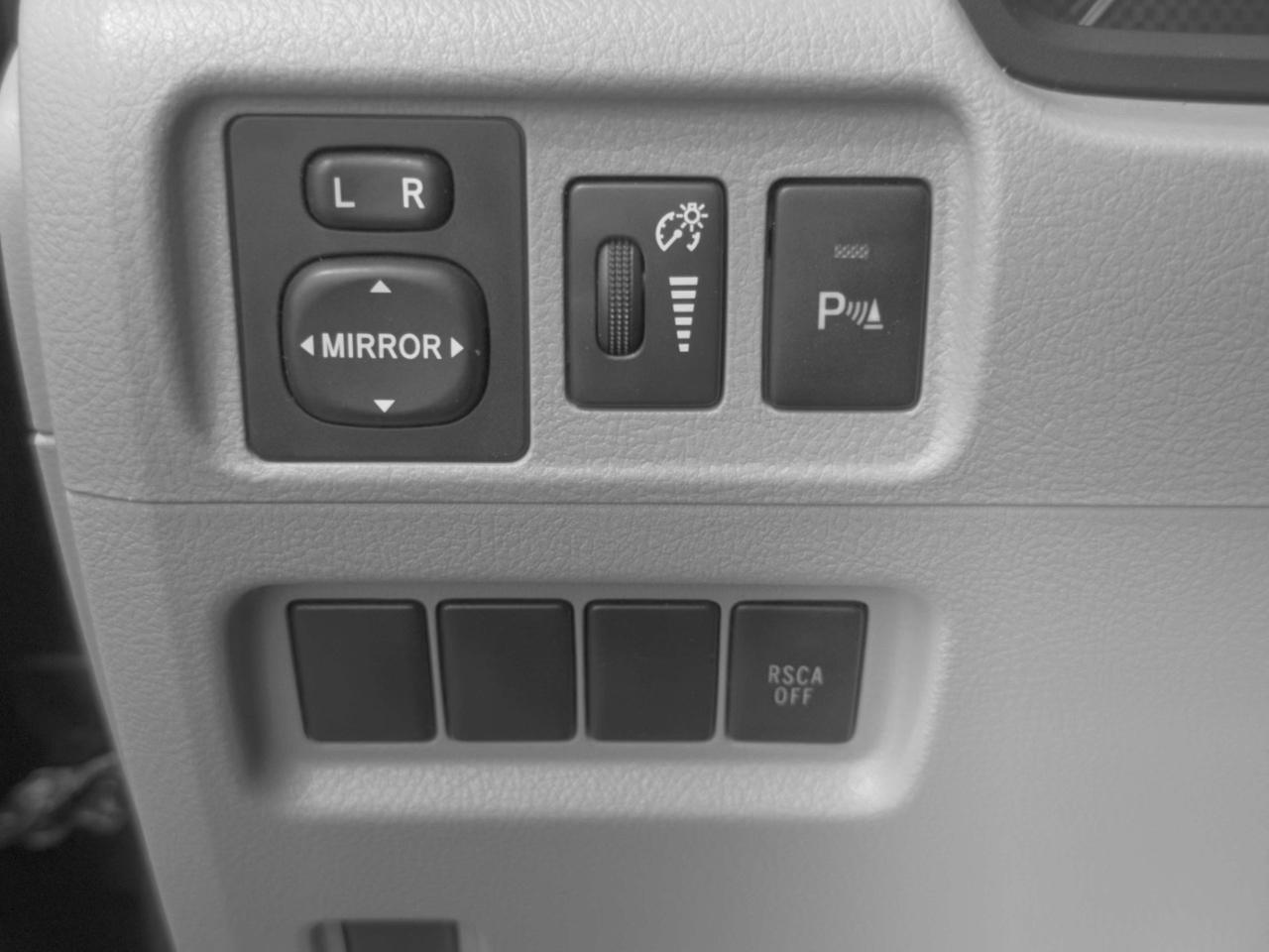 Toyota 4Runner 4WD 4dr V6 Limited (Natl) 2010