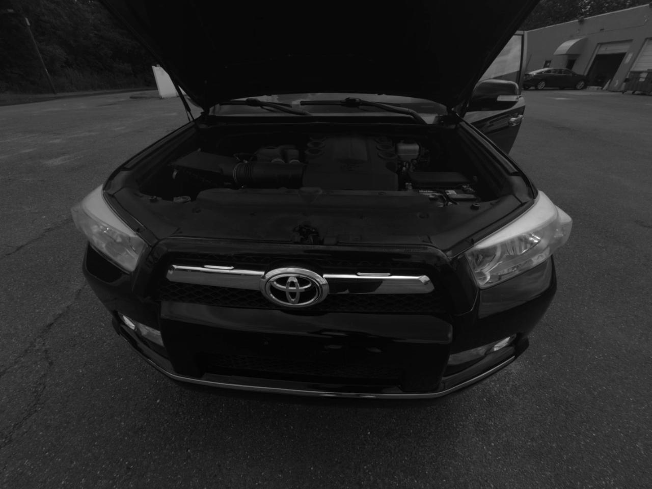 Toyota 4Runner 4WD 4dr V6 Limited (Natl) 2010