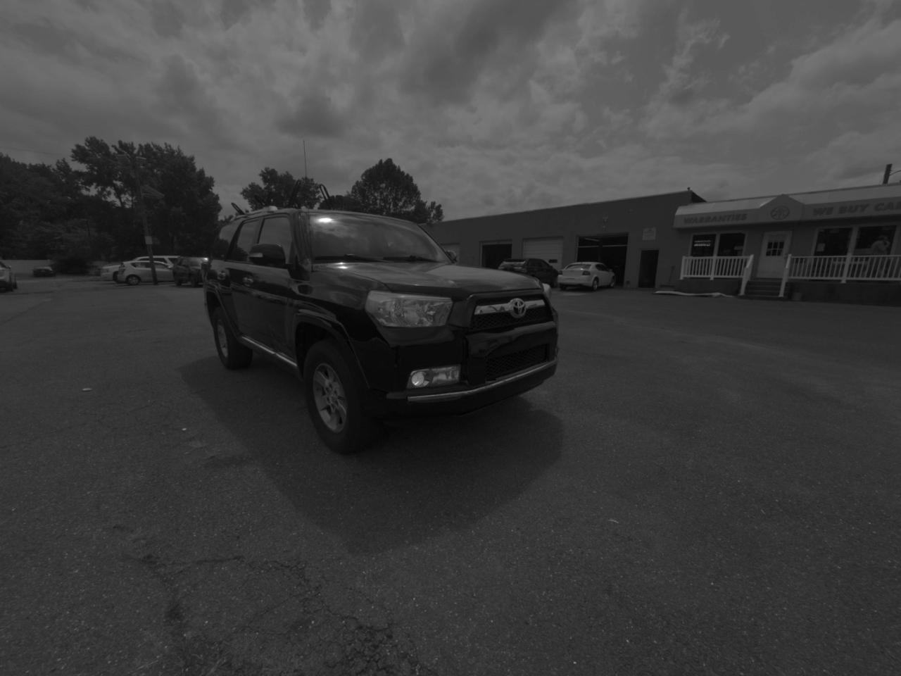 Toyota 4Runner 4WD 4dr V6 Limited (Natl) 2010