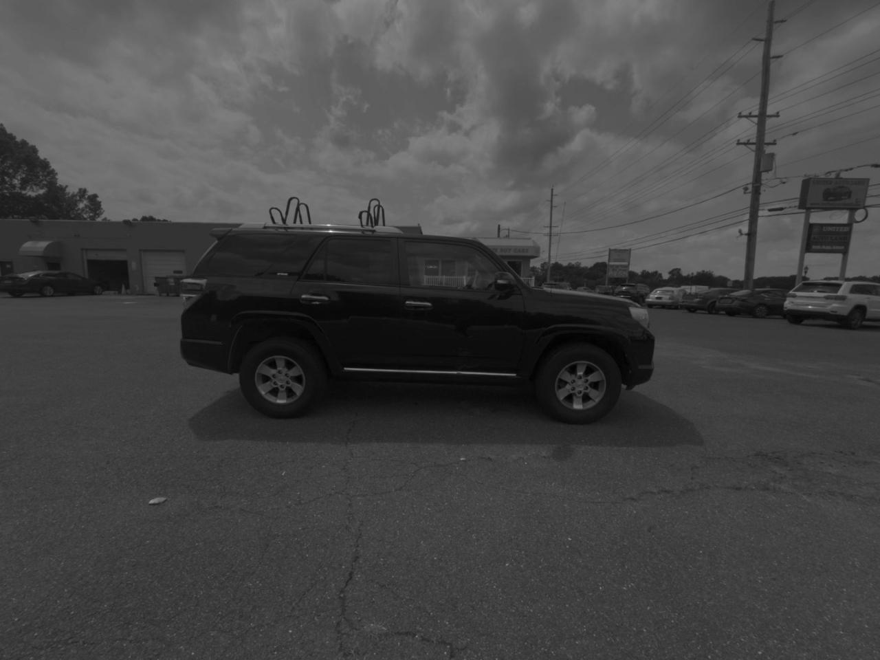 Toyota 4Runner 4WD 4dr V6 Limited (Natl) 2010