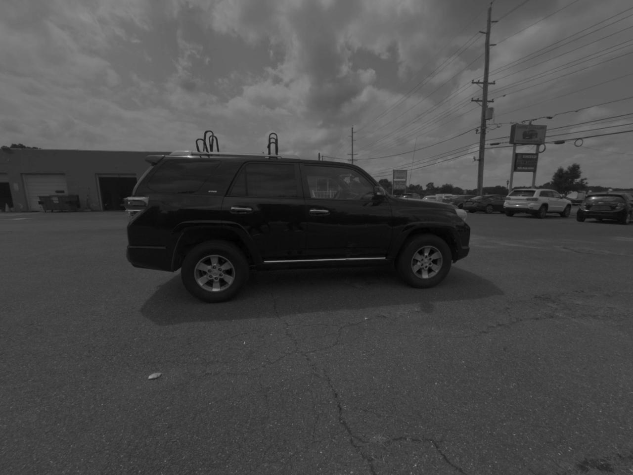 Toyota 4Runner 4WD 4dr V6 Limited (Natl) 2010