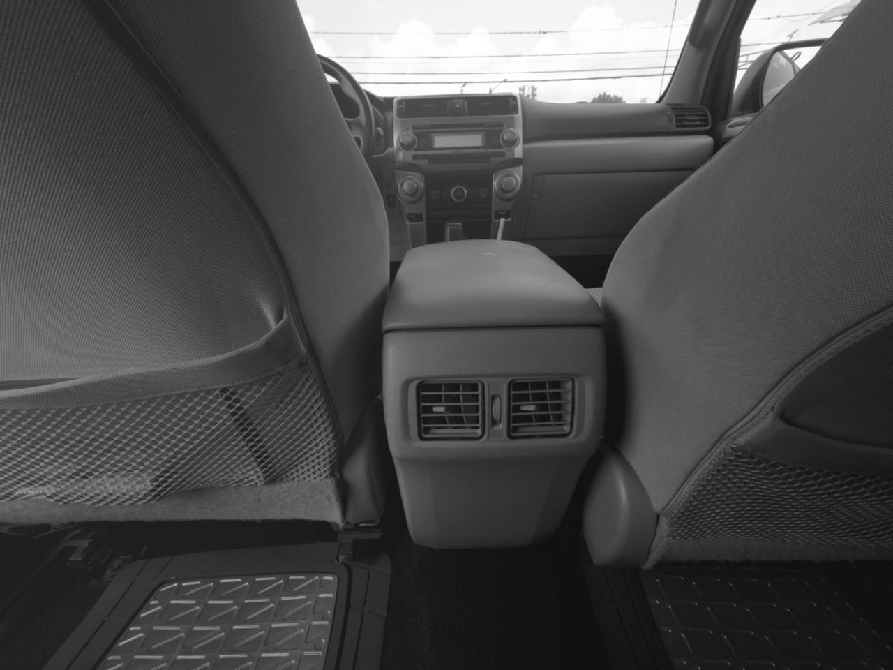 Toyota 4Runner 4WD 4dr V6 Limited (Natl) 2010