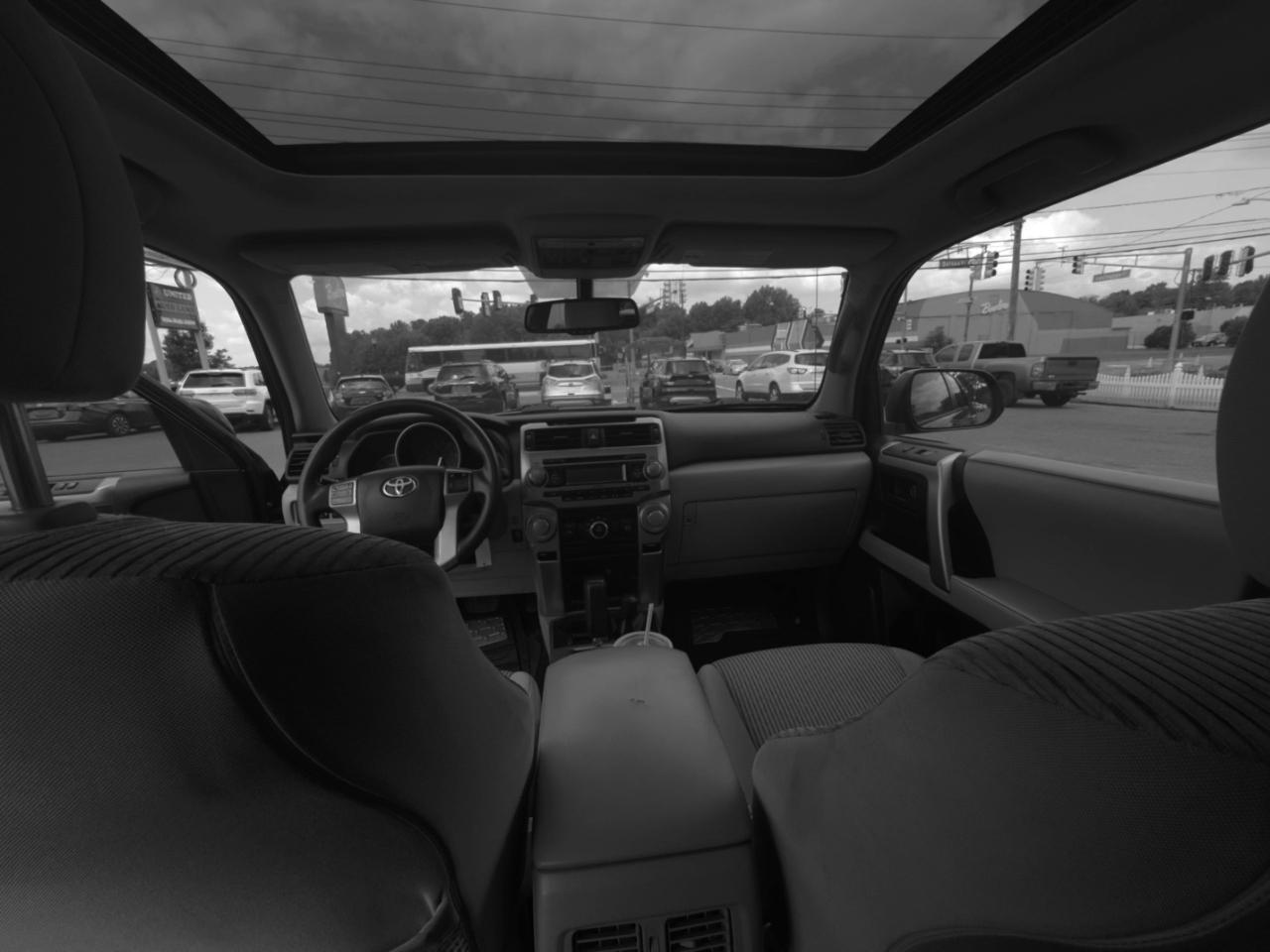 Toyota 4Runner 4WD 4dr V6 Limited (Natl) 2010