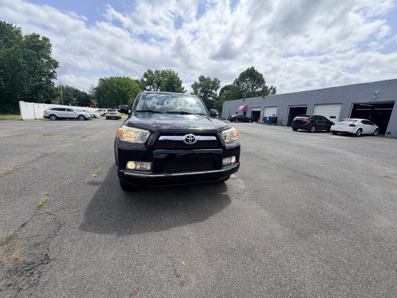 Toyota 4Runner 4WD 4dr V6 Limited (Natl) 2010