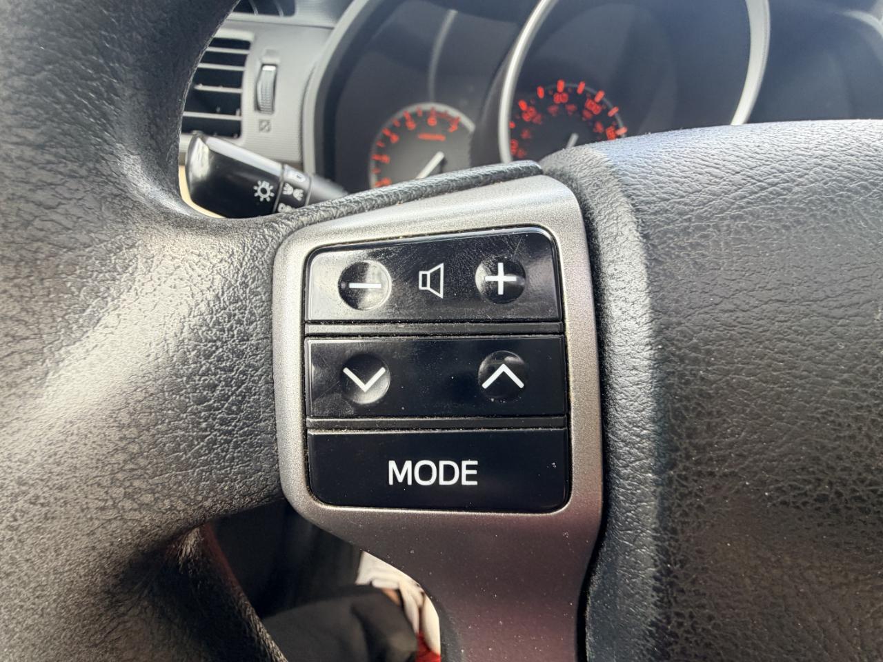 Toyota 4Runner 4WD 4dr V6 Limited (Natl) 2010