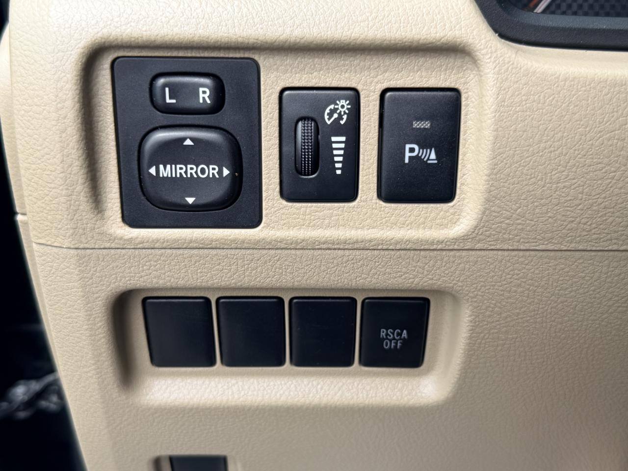 Toyota 4Runner 4WD 4dr V6 Limited (Natl) 2010