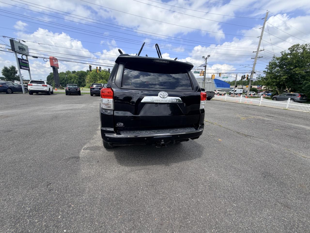 Toyota 4Runner 4WD 4dr V6 Limited (Natl) 2010