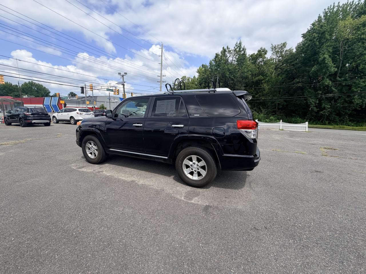 Toyota 4Runner 4WD 4dr V6 Limited (Natl) 2010