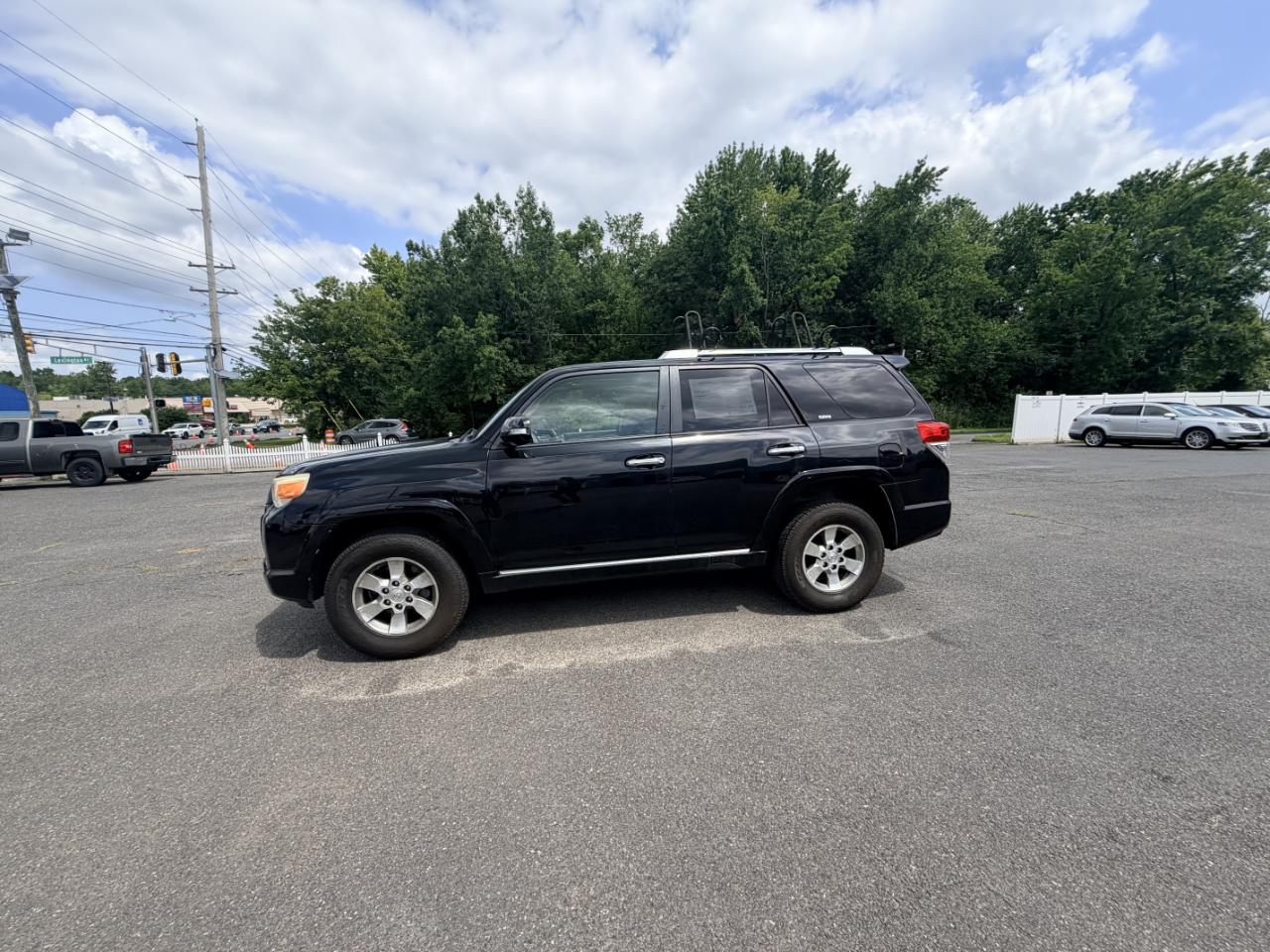 Toyota 4Runner 4WD 4dr V6 Limited (Natl) 2010