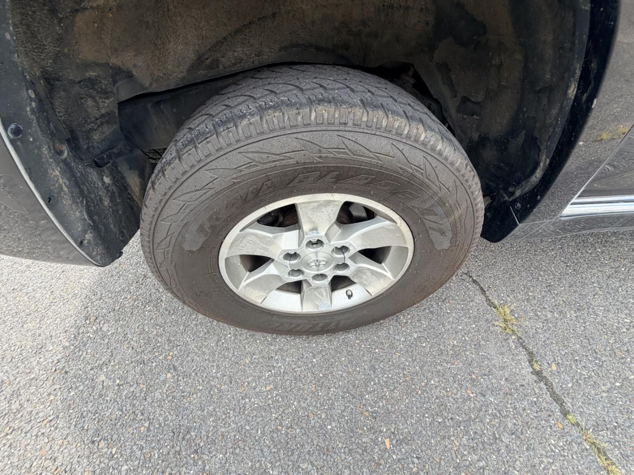 Toyota 4Runner 4WD 4dr V6 Limited (Natl) 2010